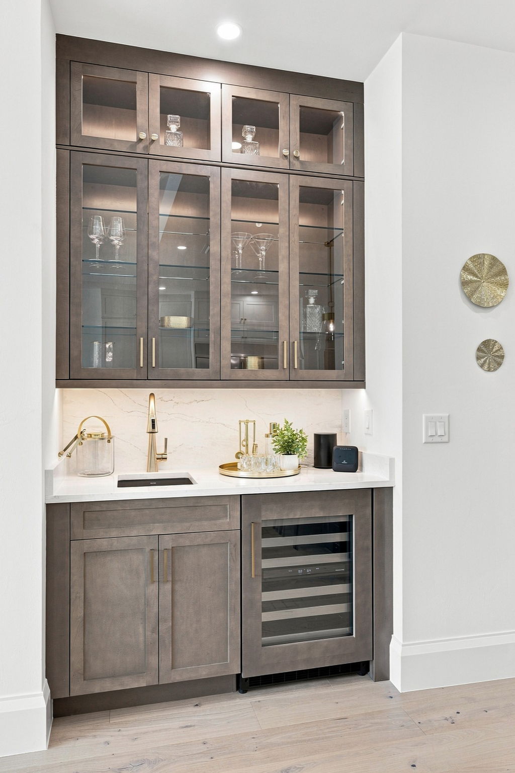 Nerano Lucca Miromar Lakes wet bar wine cooler